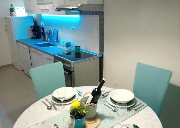 Apartament Aquamarine *