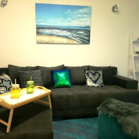 Aquamarine アパート *